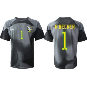 Herren Fußballbekleidung Brasilien Alisson Becker #1 Torwart Heimtrikot WM 2022 Kurzarm